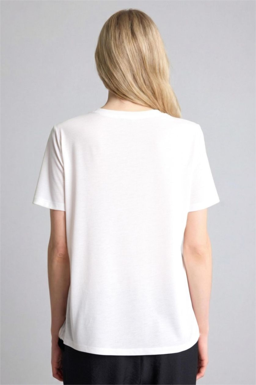 Kadın Ekru Bisiklet Yaka Taş Baskılı Kısa Kollu Tişört