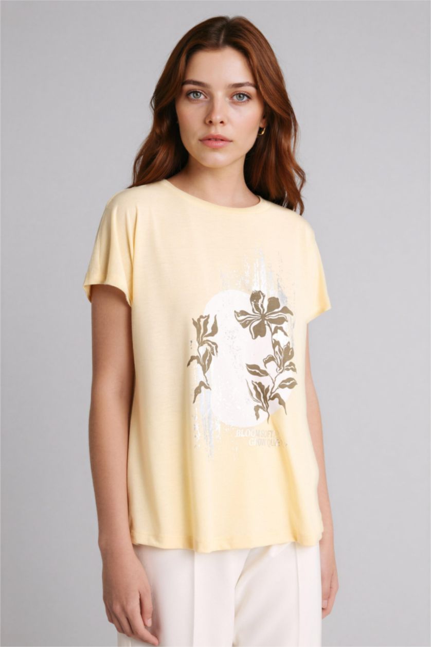 Woman Beige Woman Short Sleeve T-Shirt