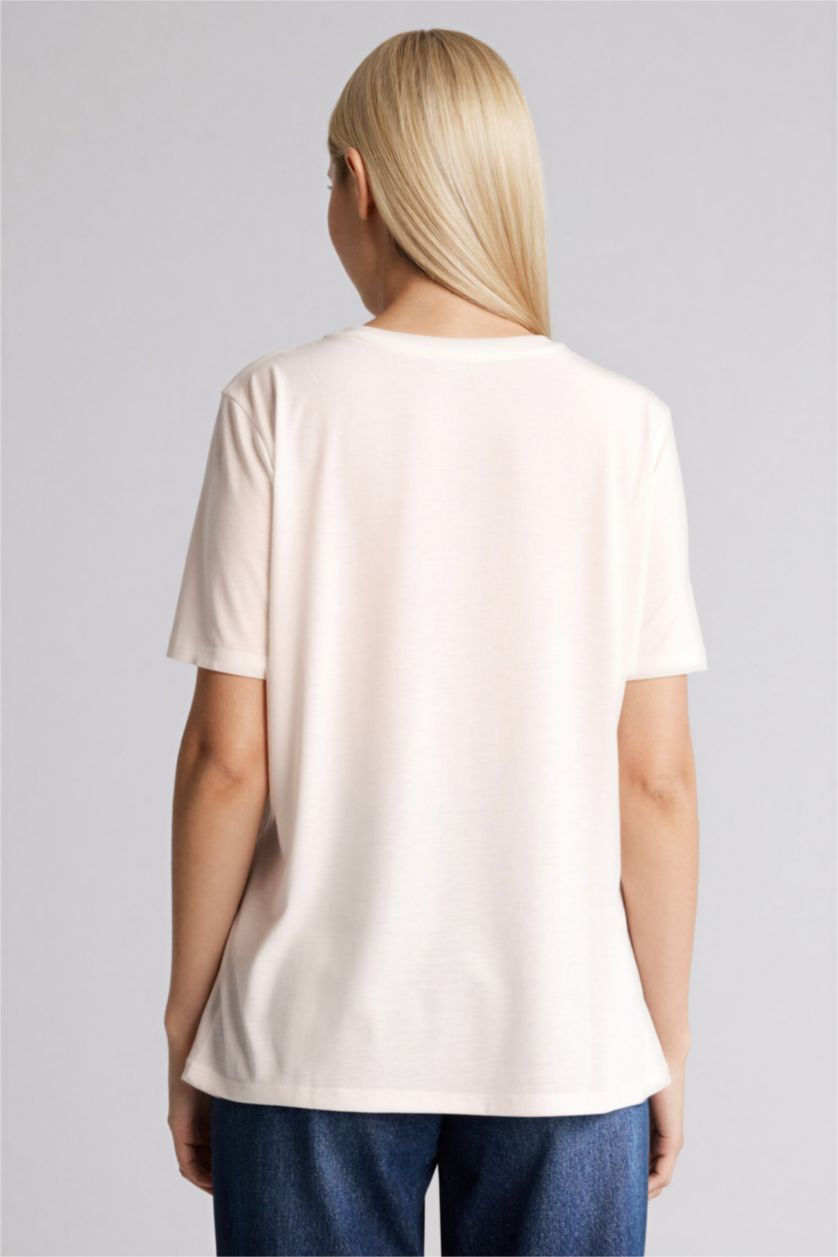 Kadın Ekru Regular Fıt Bisiklet Yaka Kısa Kollu Tişört