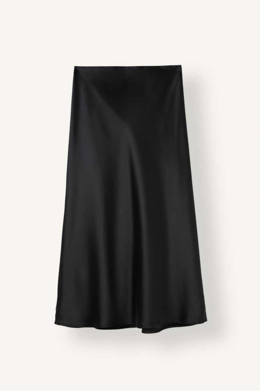 Women Black A Cut