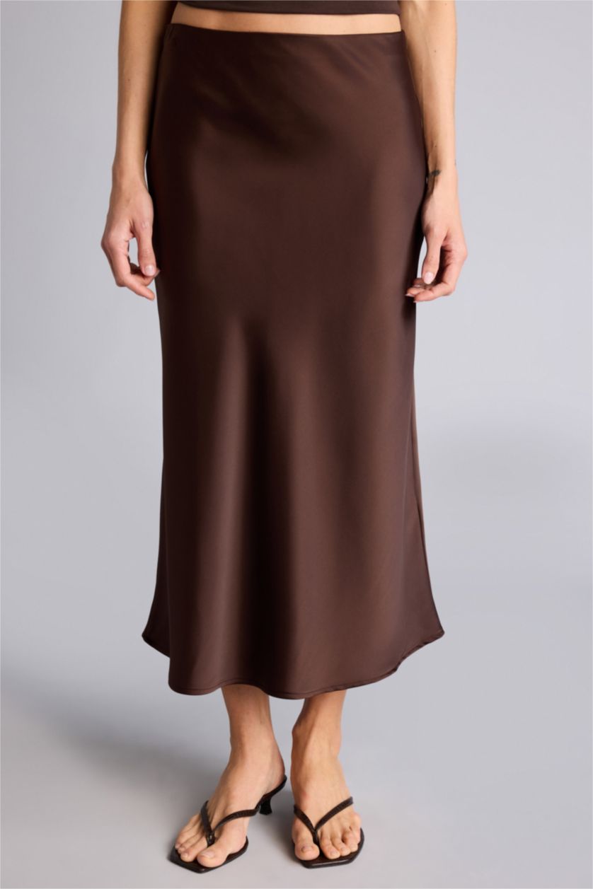 Kadın Kahve A Kesim Saten Etek