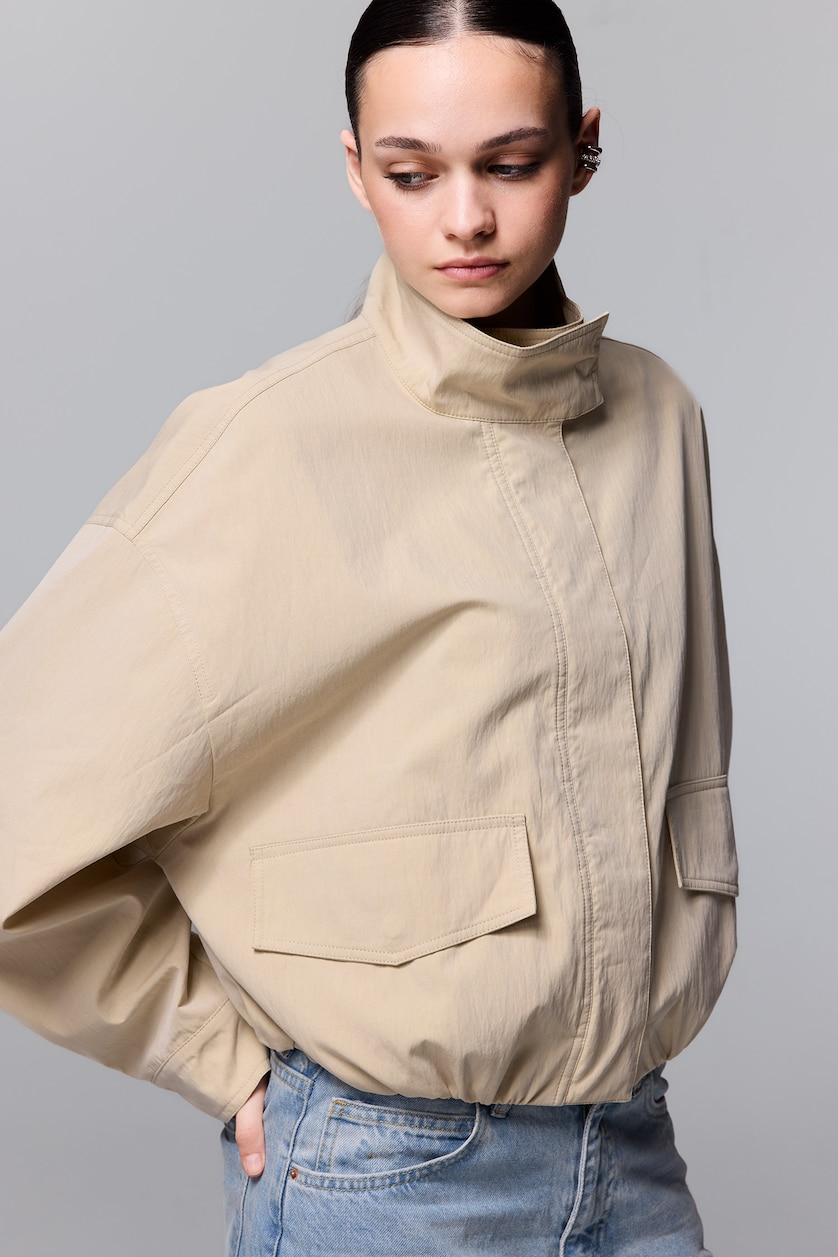 Woman Ecru Zipper Puffer Jacket