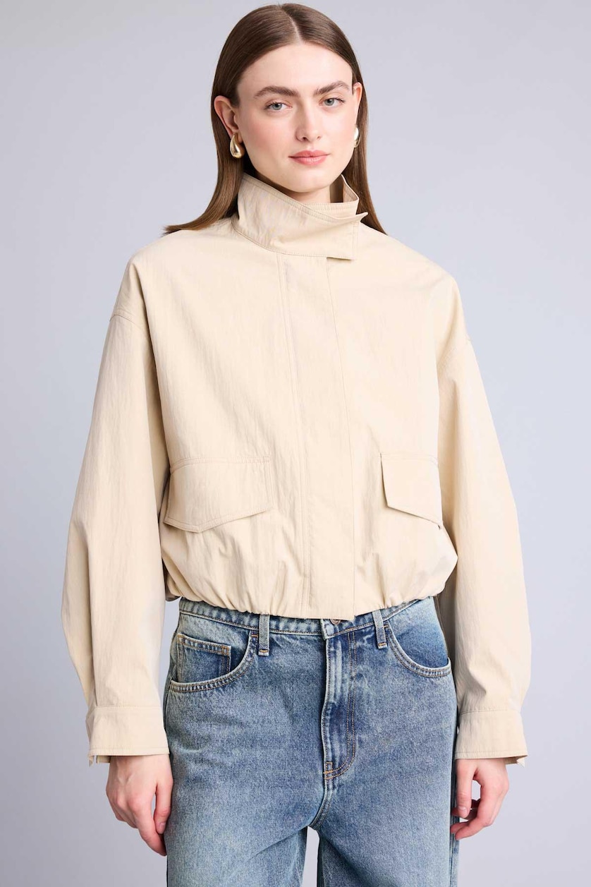 Woman Ecru Zipper Puffer Jacket