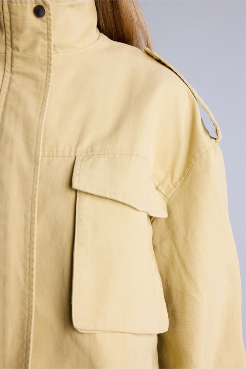 Kadın Bej Fermuarlı Kısa Pamuklu Mont