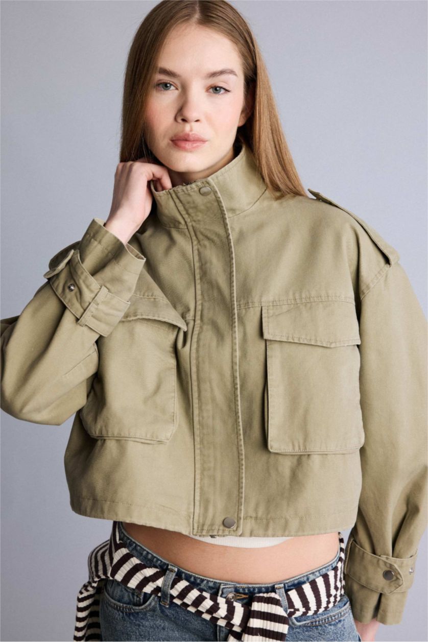 Kadın Açık Haki Fermuarlı Kısa Pamuklu Mont