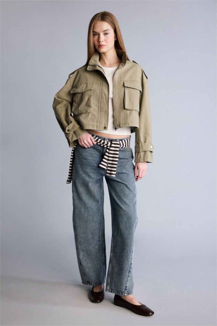 Kadın Açık Haki Fermuarlı Kısa Pamuklu Mont