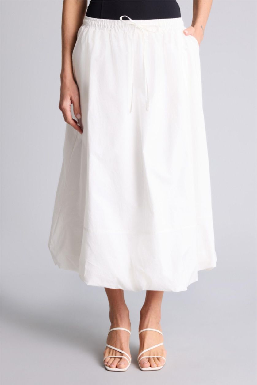Woman White Balloon Fit Poplin Normal Waist Midi Skirt