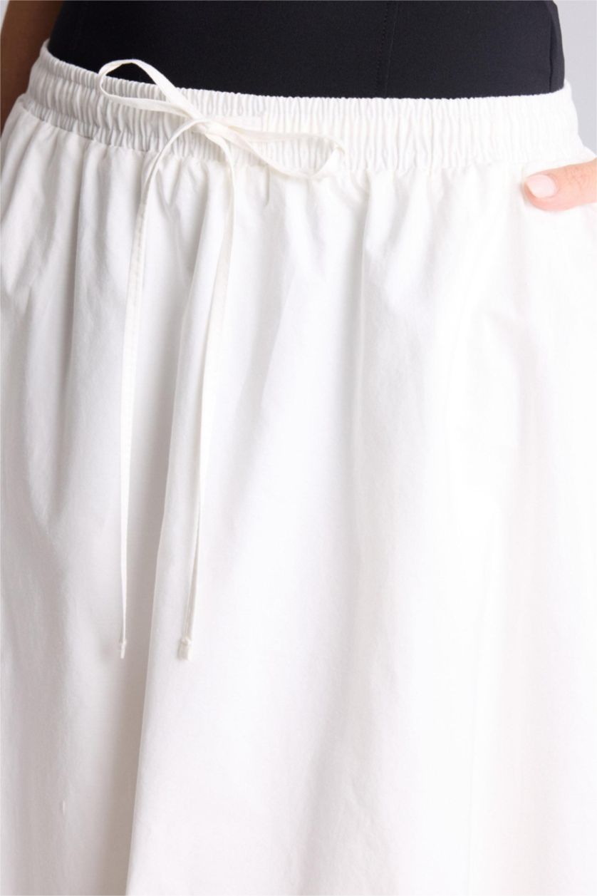 Woman White Balloon Fit Poplin Normal Waist Midi Skirt