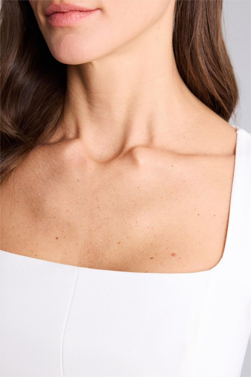 Woman Ecru Slim Fit Square Collar Sleeveless Blouse