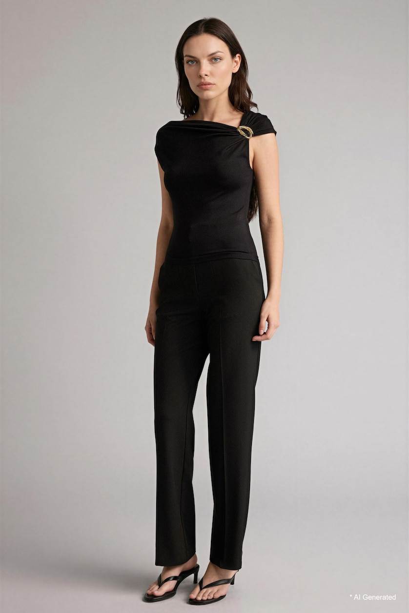 Woman Black Slim Fit Short Sleeve T-Shirt