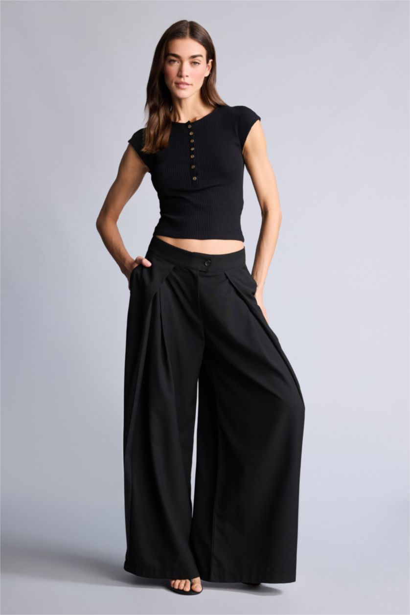 Kadın Siyah Slım Fıt Bisiklet Yaka Fitilli Kaşkorse Kısa Kollu Tişört