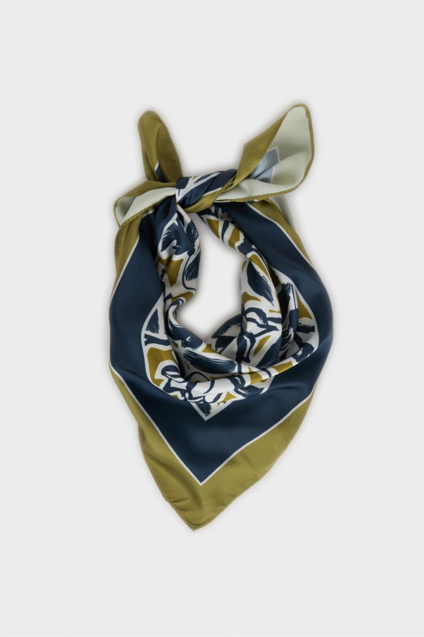 Kadın Yeşil Kadın Desenli Saten Fular