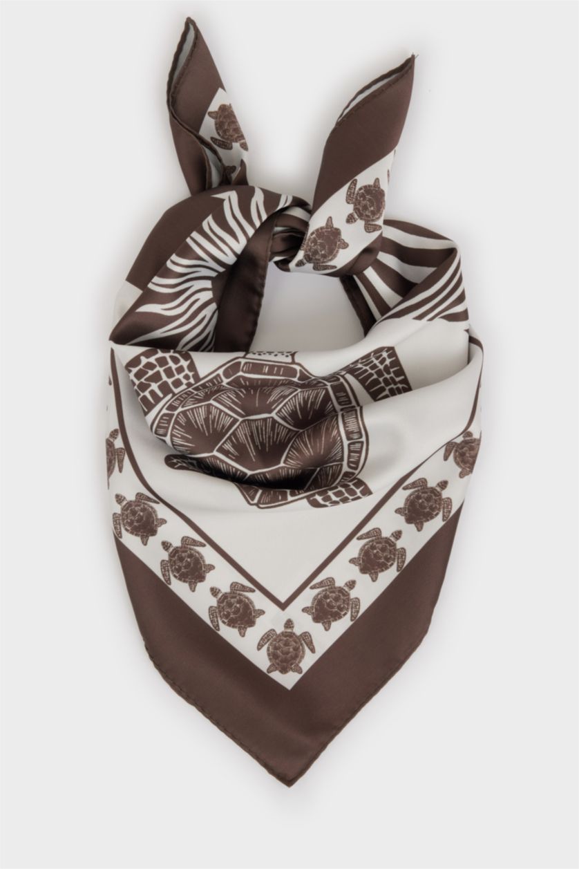 Kadın Kahve Kaplumbağa Desenli Saten Fular