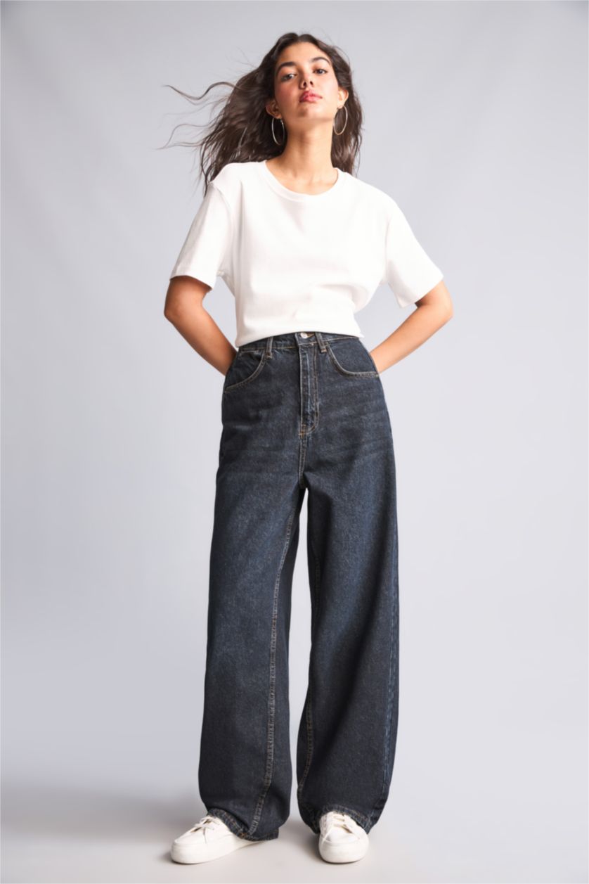 Women Black Baggy Fit Trousers