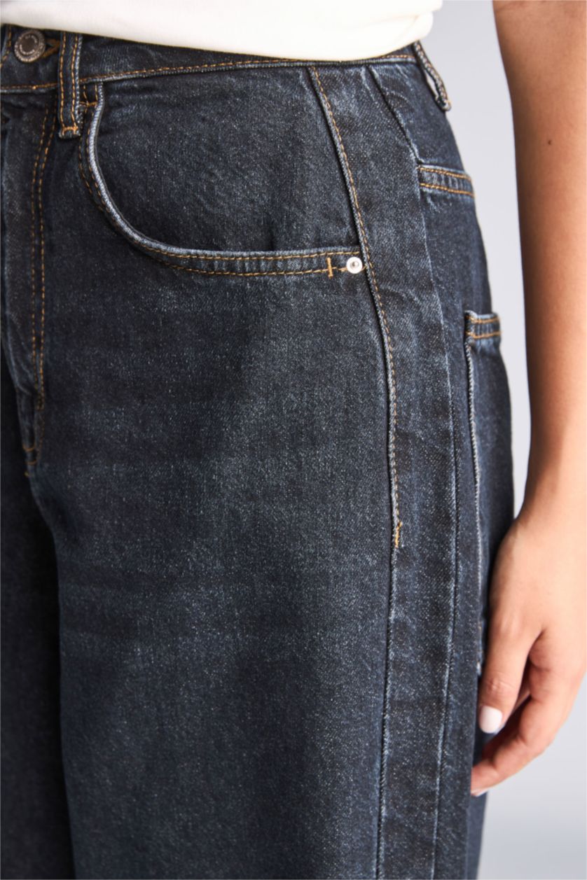 Women Black Baggy Fit Trousers