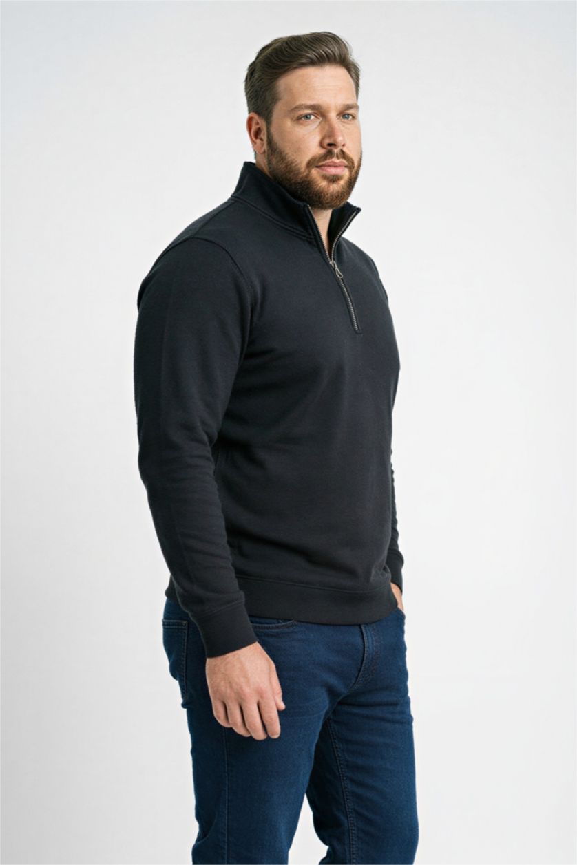 Man Black Regular Fit Sweatshirt