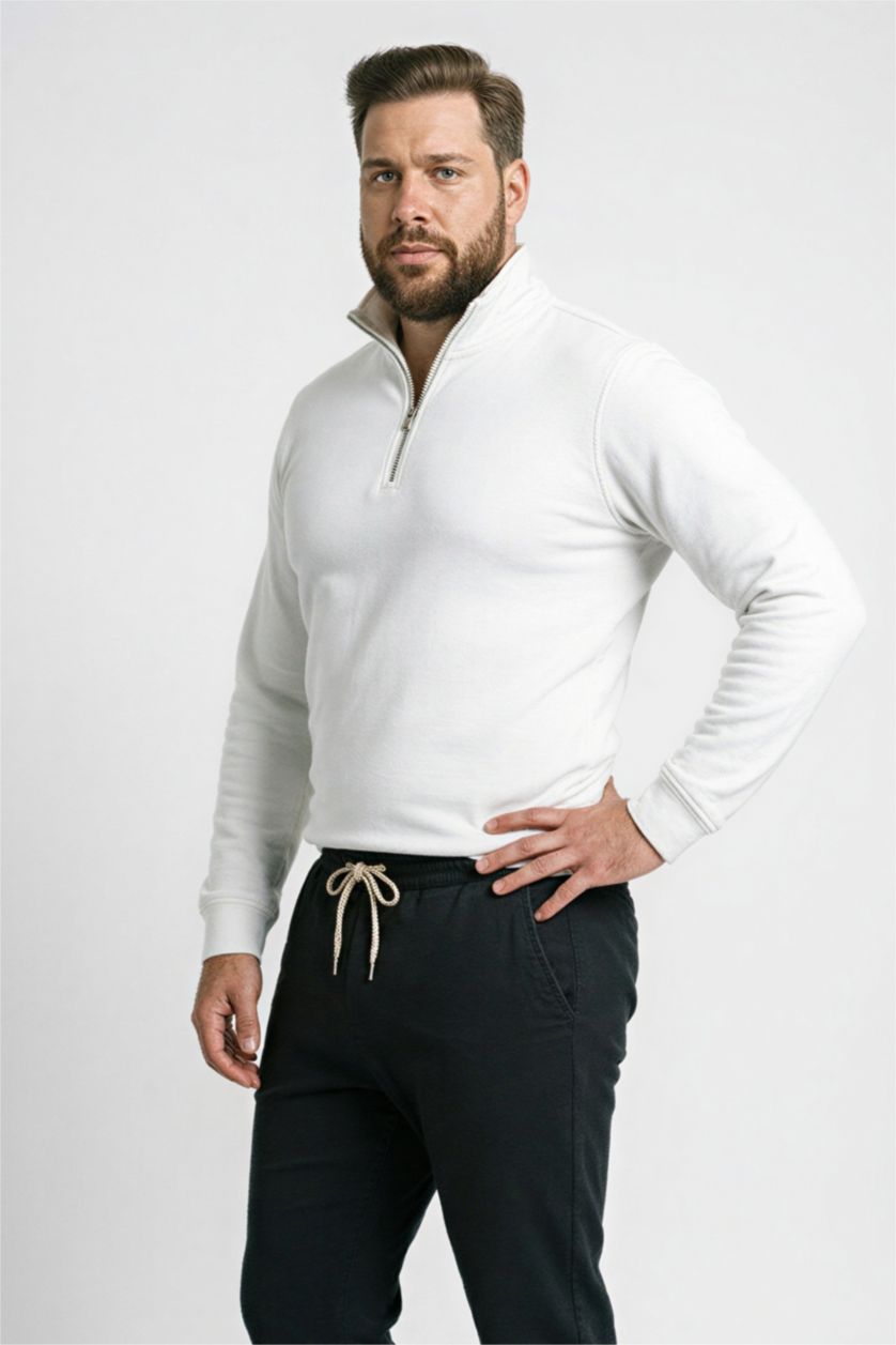 Man White Regular Fit Sweatshirt