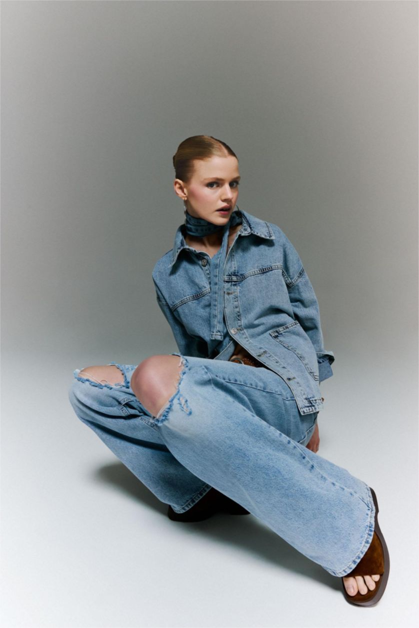 Женщины Голубрй Джинсовая куртка с широкими карманами