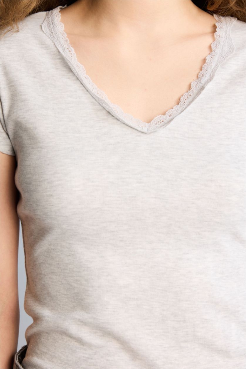 Kadın Gri Melanj Fıtted Dantel Yaka Ribana Tişört