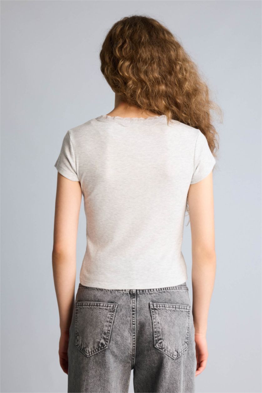 Kadın Gri Melanj Fıtted Dantel Yaka Ribana Tişört