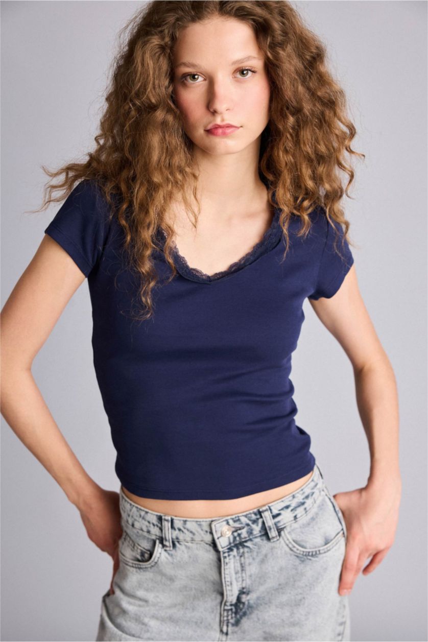 نساء كحلي تيشيرت نص ردن مخصر سليم فيت وياخة دانتيل