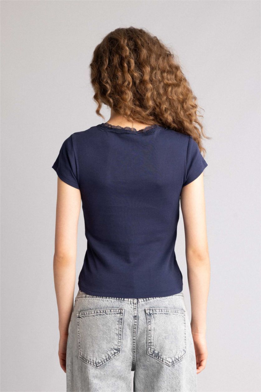 نساء كحلي تيشيرت نص ردن مخصر سليم فيت وياخة دانتيل