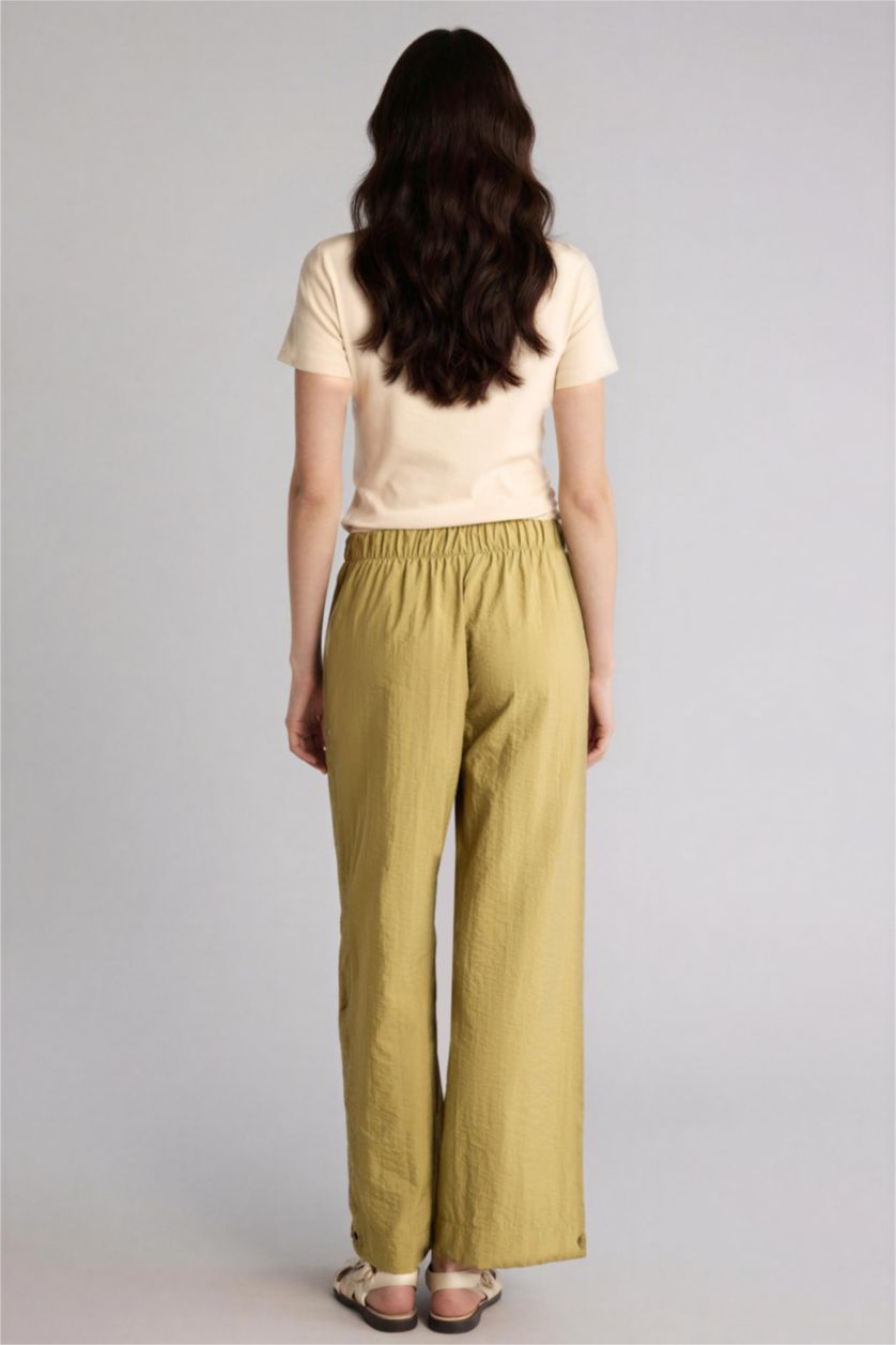 Kadın Meşe Yeşili Regular Fıt Paraşüt Pantolon