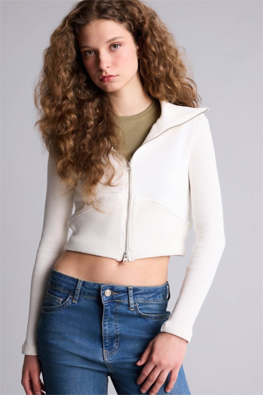 Kadın Kırık Beyaz Fıtted Kapüşonlu Kalın Kumaş Hırka