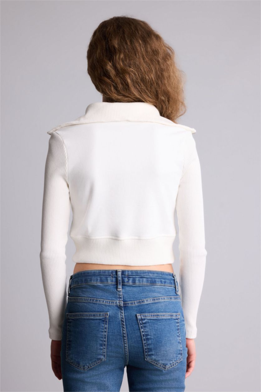 Kadın Kırık Beyaz Fıtted Kapüşonlu Kalın Kumaş Hırka