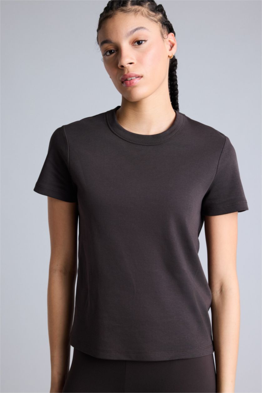 Kadın Kahve Standart Fıt Bisiklet Yaka Sporcu Pamuklu Kısa Kollu Tişört