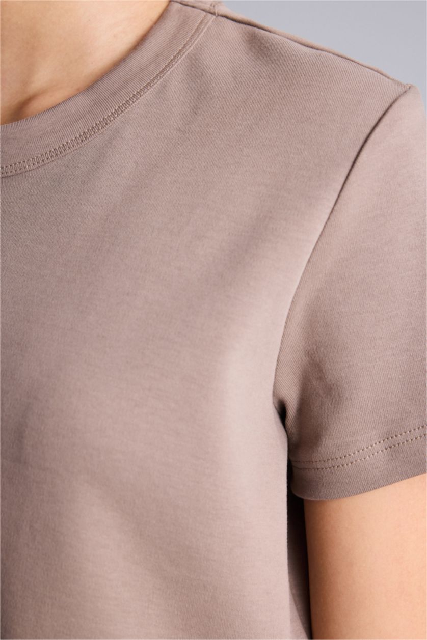 Kadın Açık Kahve Standart Fıt Bisiklet Yaka Sporcu Pamuklu Kısa Kollu Tişört