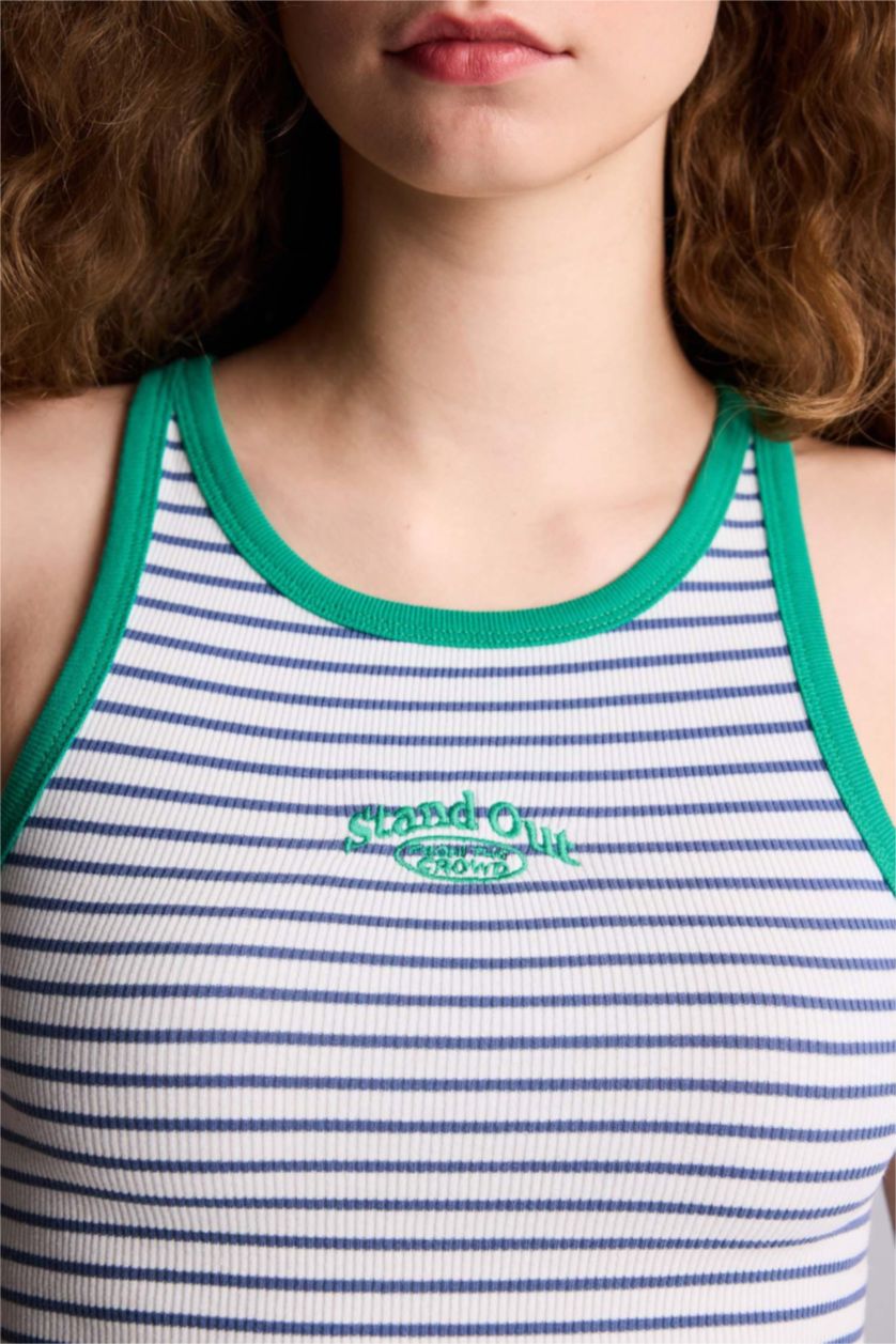 Woman White Slim Fit Camisole Halter Collar Tank Top