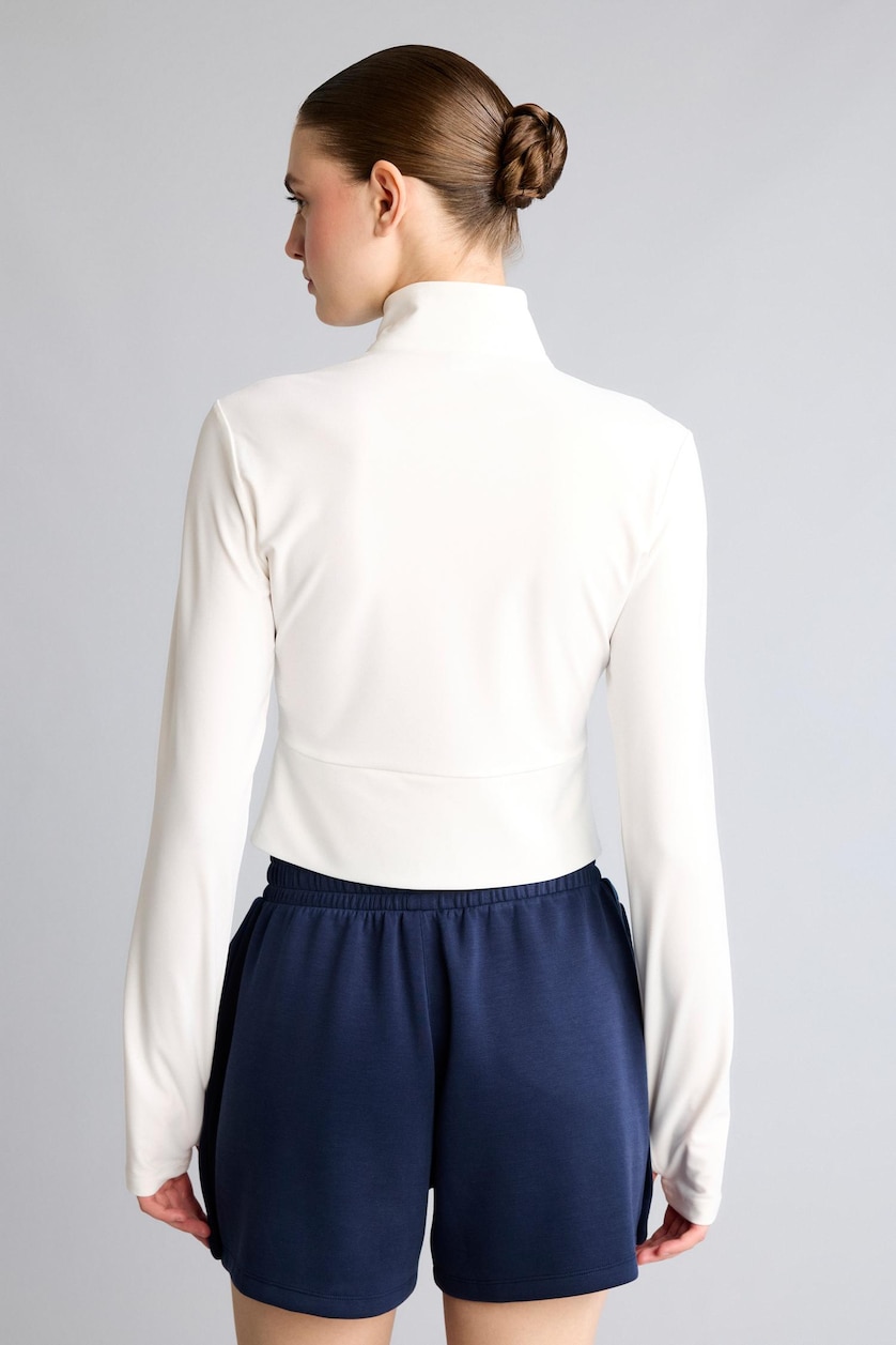 Woman White Slim Fit Cardigan