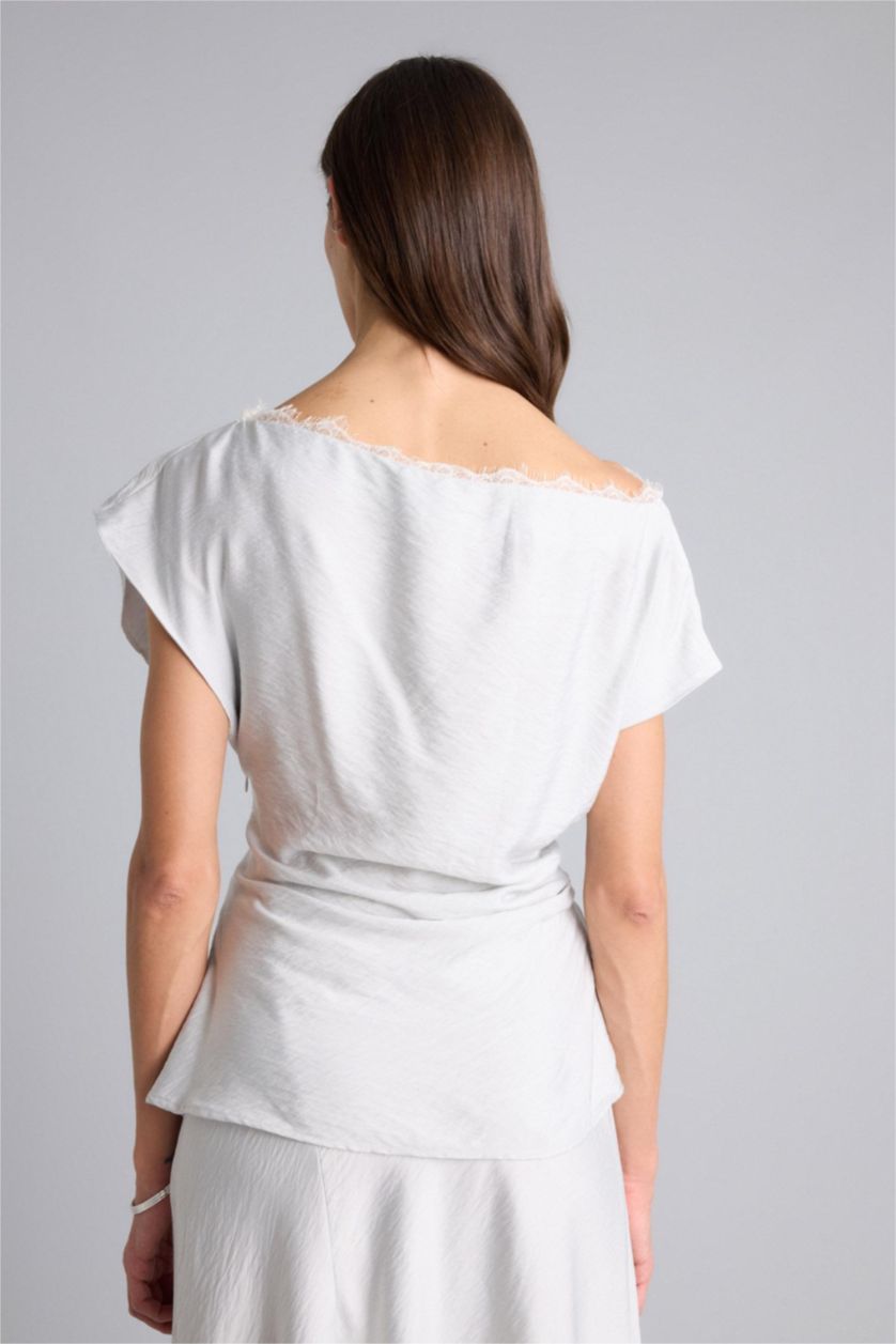 Әйелдерге Ашық сұр ұзын бұлшықет пішімі қайық тәріздес жаға Қысқа жеңді Блуза