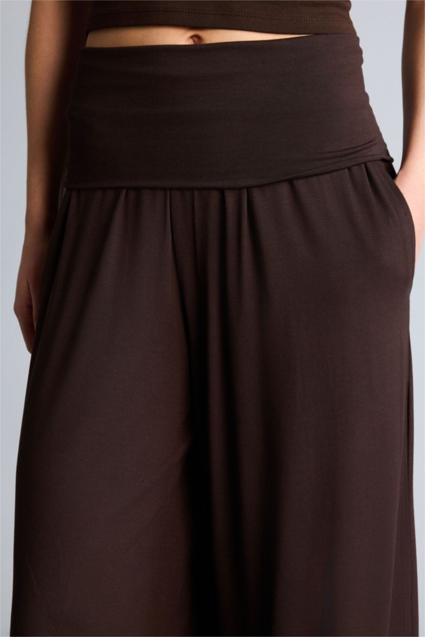 WOMAN Brown توب بيزك سادة