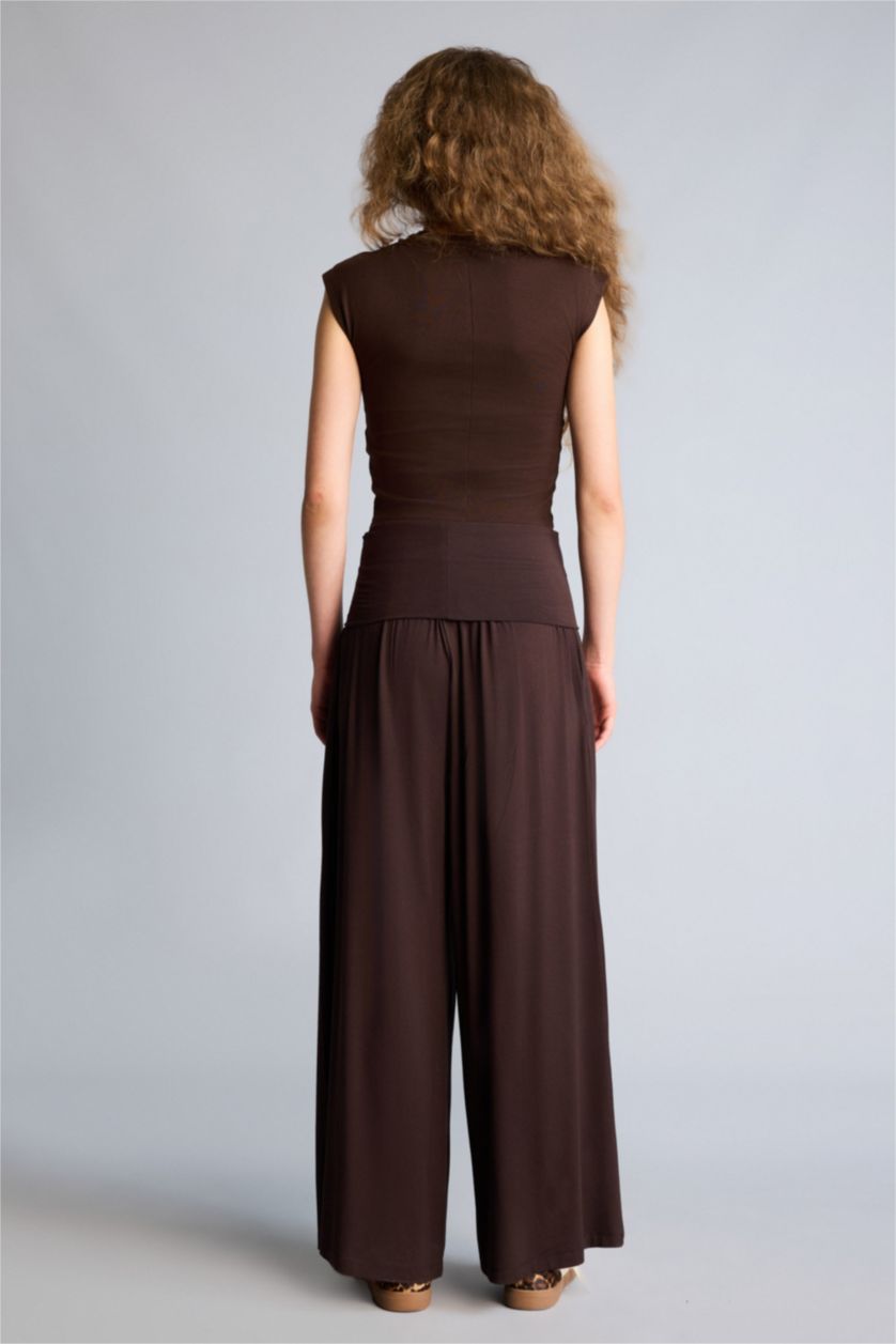 WOMAN Brown توب بيزك سادة