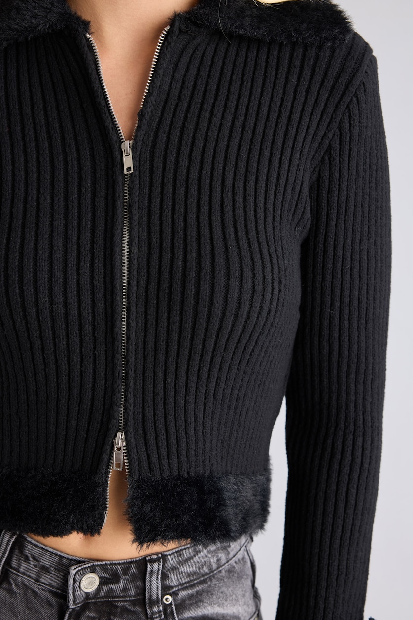 Kadın Siyah Regular Fit Kürk Detaylı Fermuarlı Basic Hırka