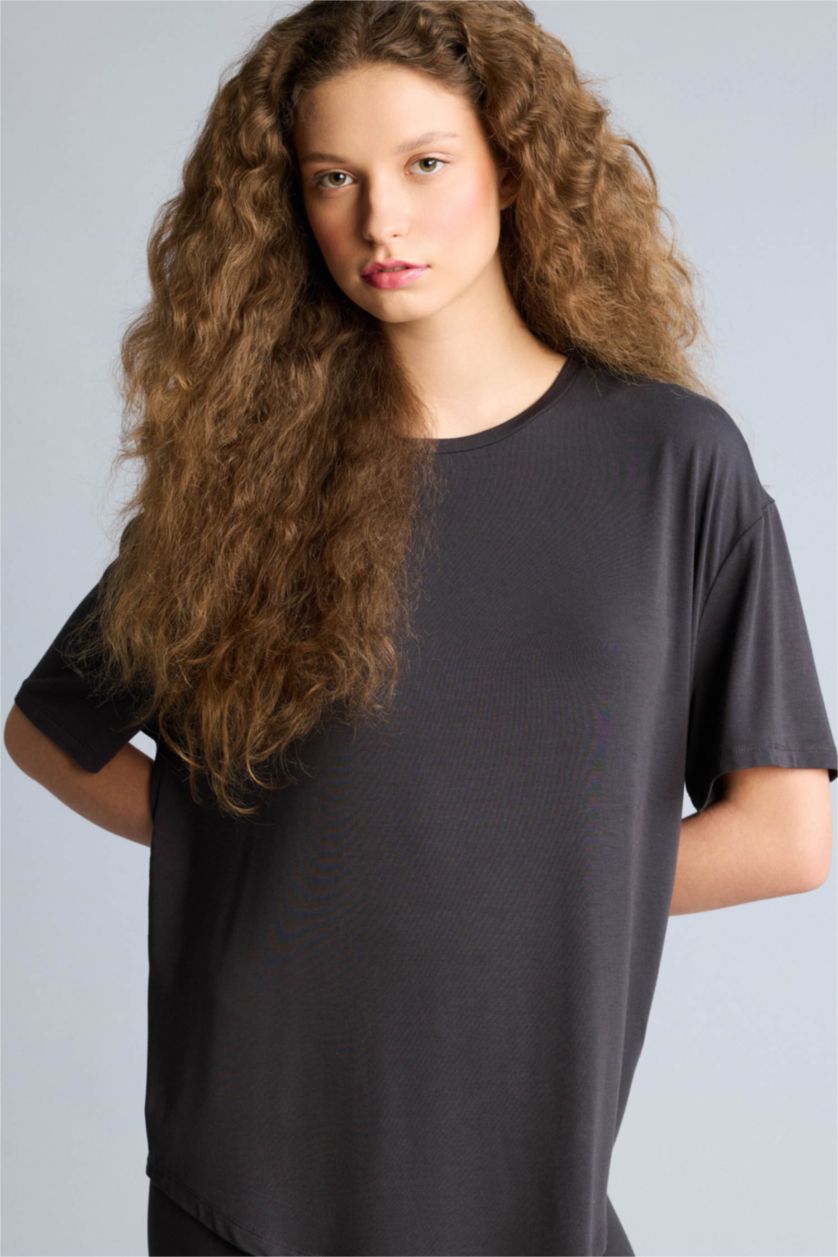 حريمي أنثرا تيشيرت نص كم قصة مريحة