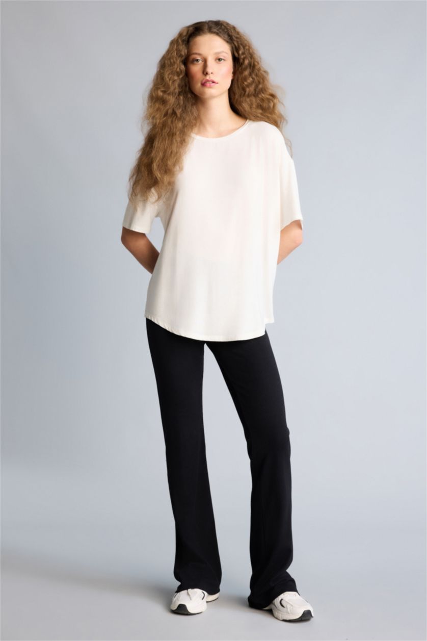 حريمي اوف وايت تيشيرت نص كم قصة مريحة