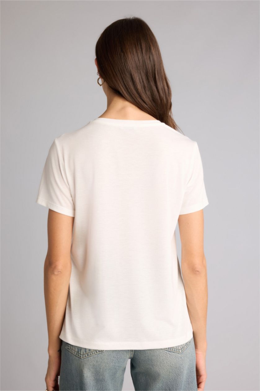 Kadın Ekru Regular Fıt Bisiklet Yaka Çiçekli Kısa Kollu Tişört