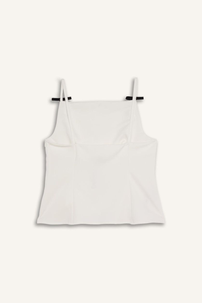 Kadın Beyaz Fiyonk Detaylı Bluz