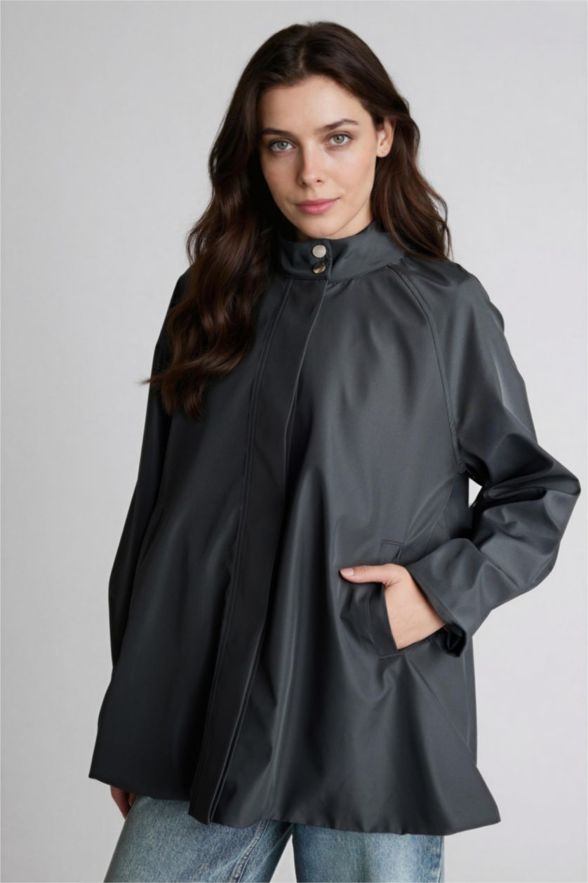 Kadın Koyu Haki Loose Fıt Paraşüt Trençkot