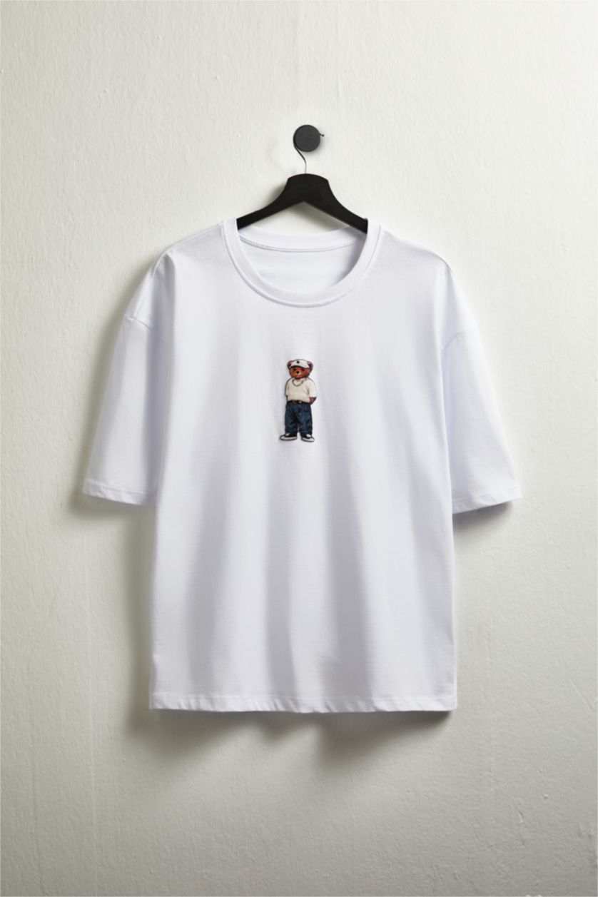 Man White Boxy Fit Printed Short Sleeve T-Shirt