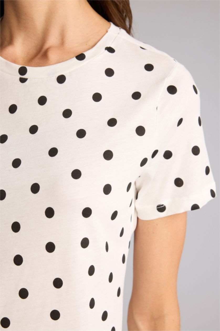 Kadın Ekru Puantiyeli Penye Kısa Kollu Tişört