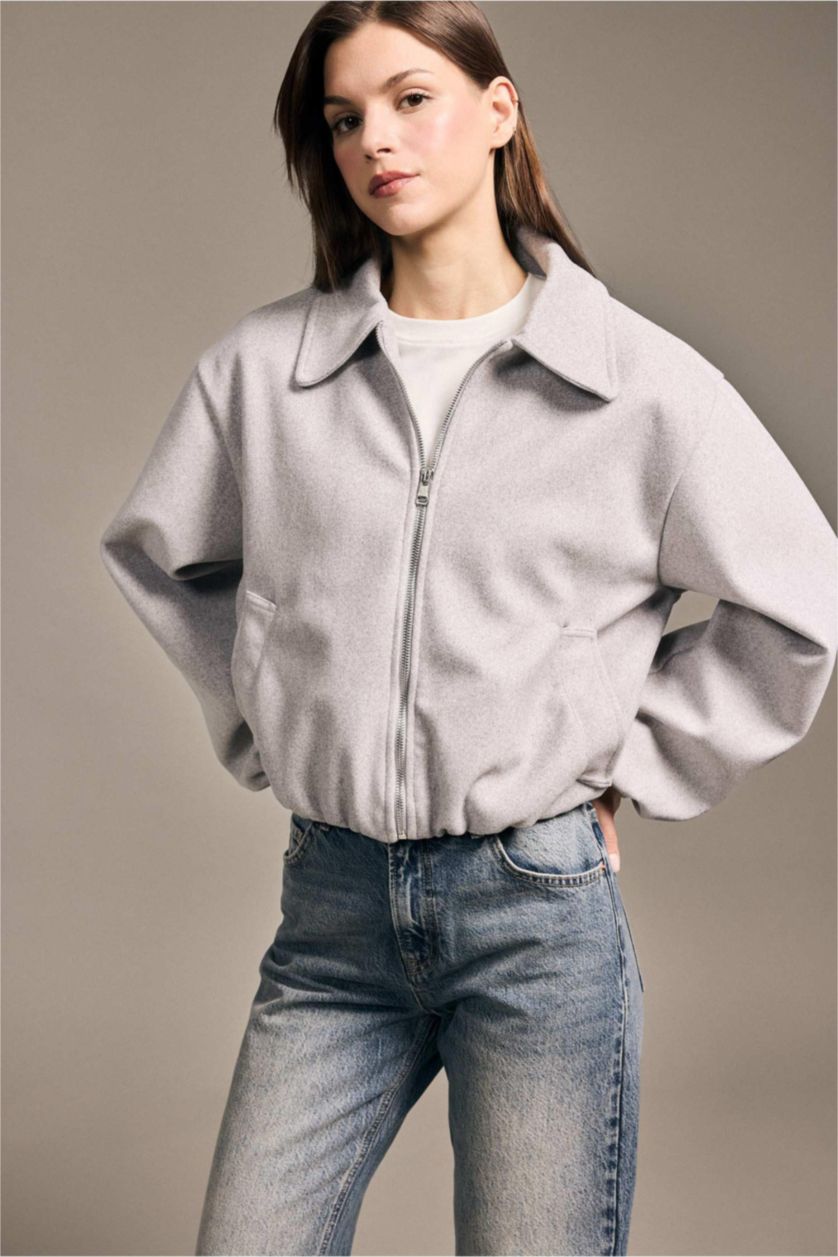 Kadın Açık Gri Kısa Fermuarlı Mont