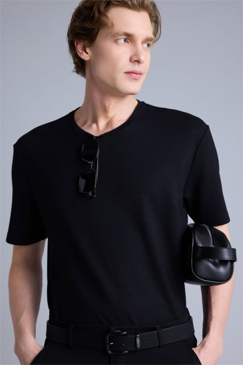 Erkek Siyah Kısa Kollu Tişört