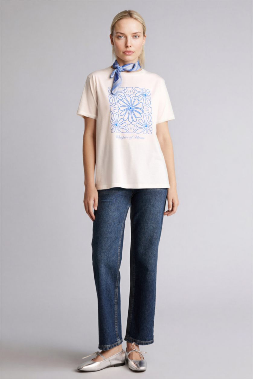 Kadın Ekru Regular Fıt Çiçekli Tişört