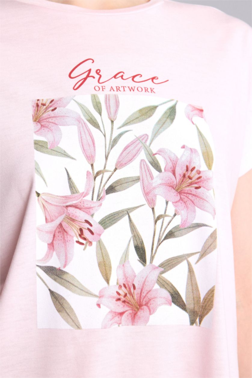 Woman Light Pink Short Sleeve T-Shirt