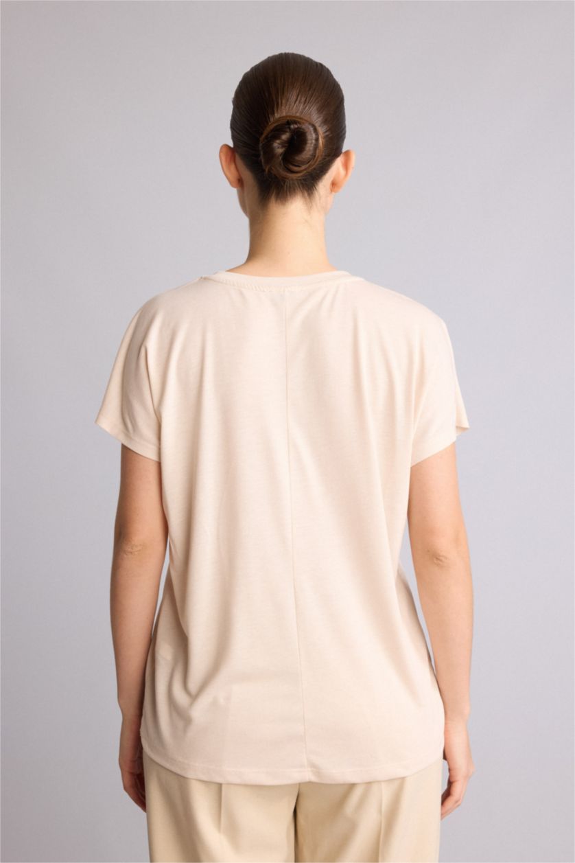 Kadın Ekru Regular Fit Çiçek Desenli Tişört