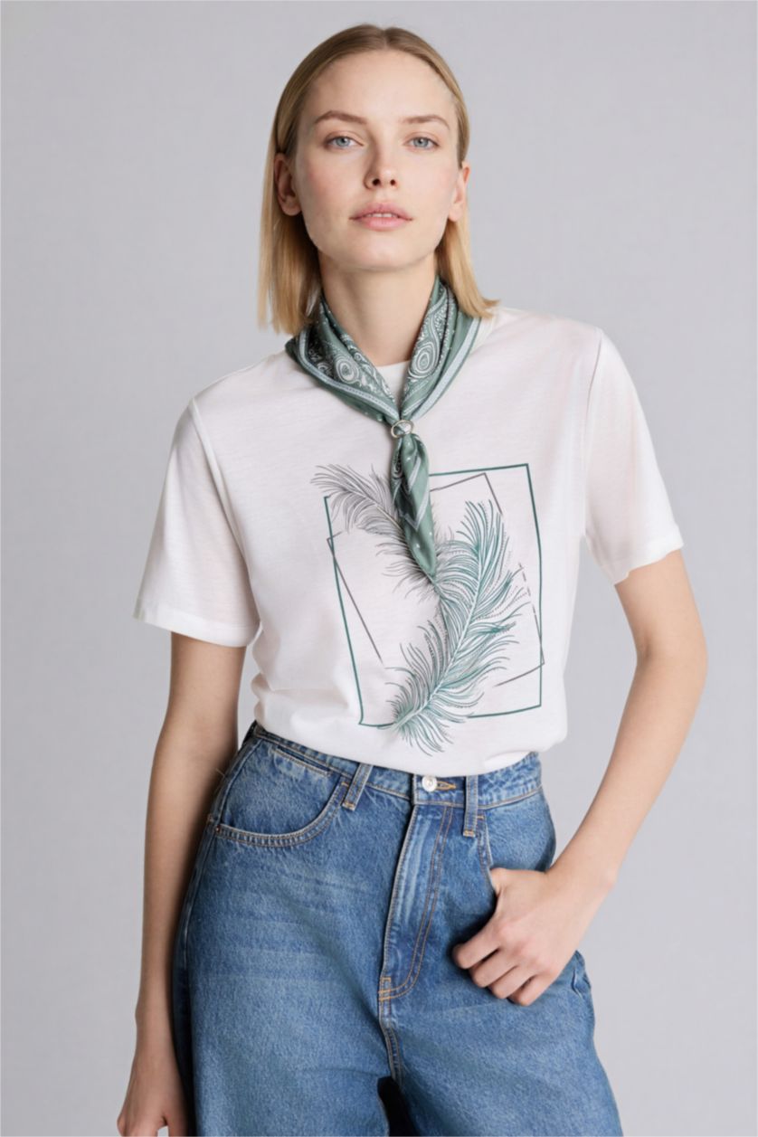 Woman Ecru Regular Fit Short Sleeve T-Shirt